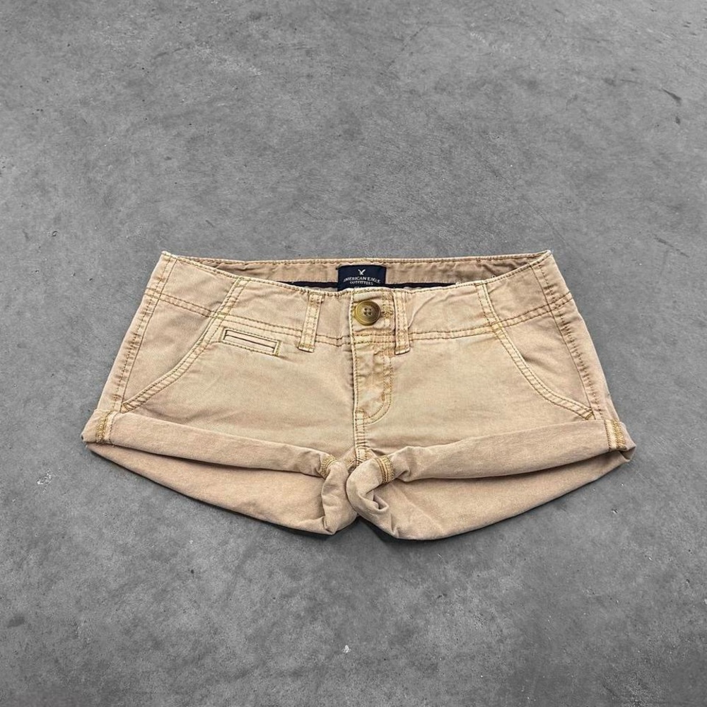 American Eagle Low Rise Cargo Shorts